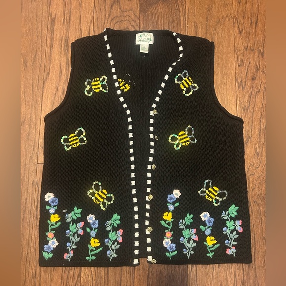 The Quaker Factory Kitschy Knit Vest with Bee and Floral Embroidery - Picture 3 of 6